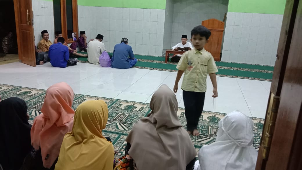 Potret Malam Nuzulul Qur’an di Mushola Al Bayan Gunung Rego